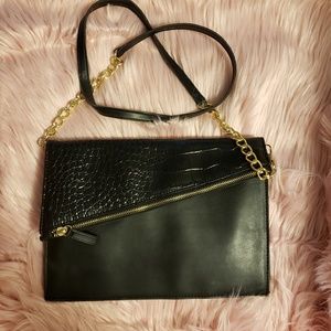 *SOLD* cute black cross body bag/clutch